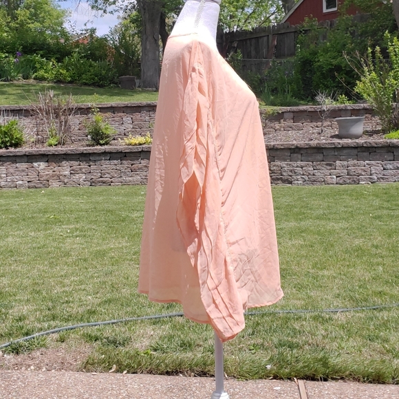 🌟 3 for $15 Deal! 🌟Torrid peach pink sheer white lace blouse 0 - Picture 5 of 7